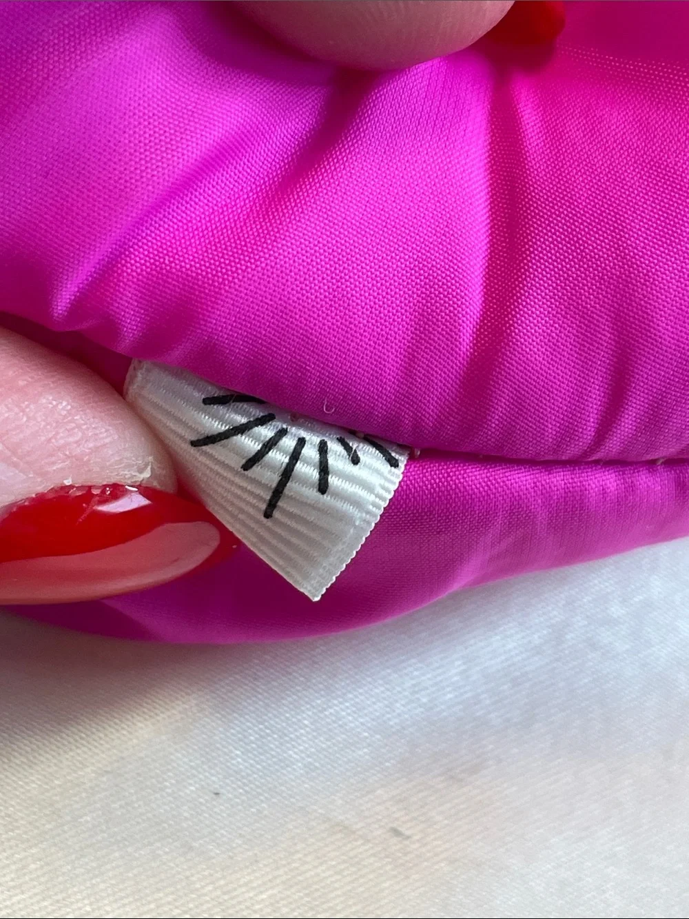OFFLINE By Aerie Puff Love Pouch - NWOT